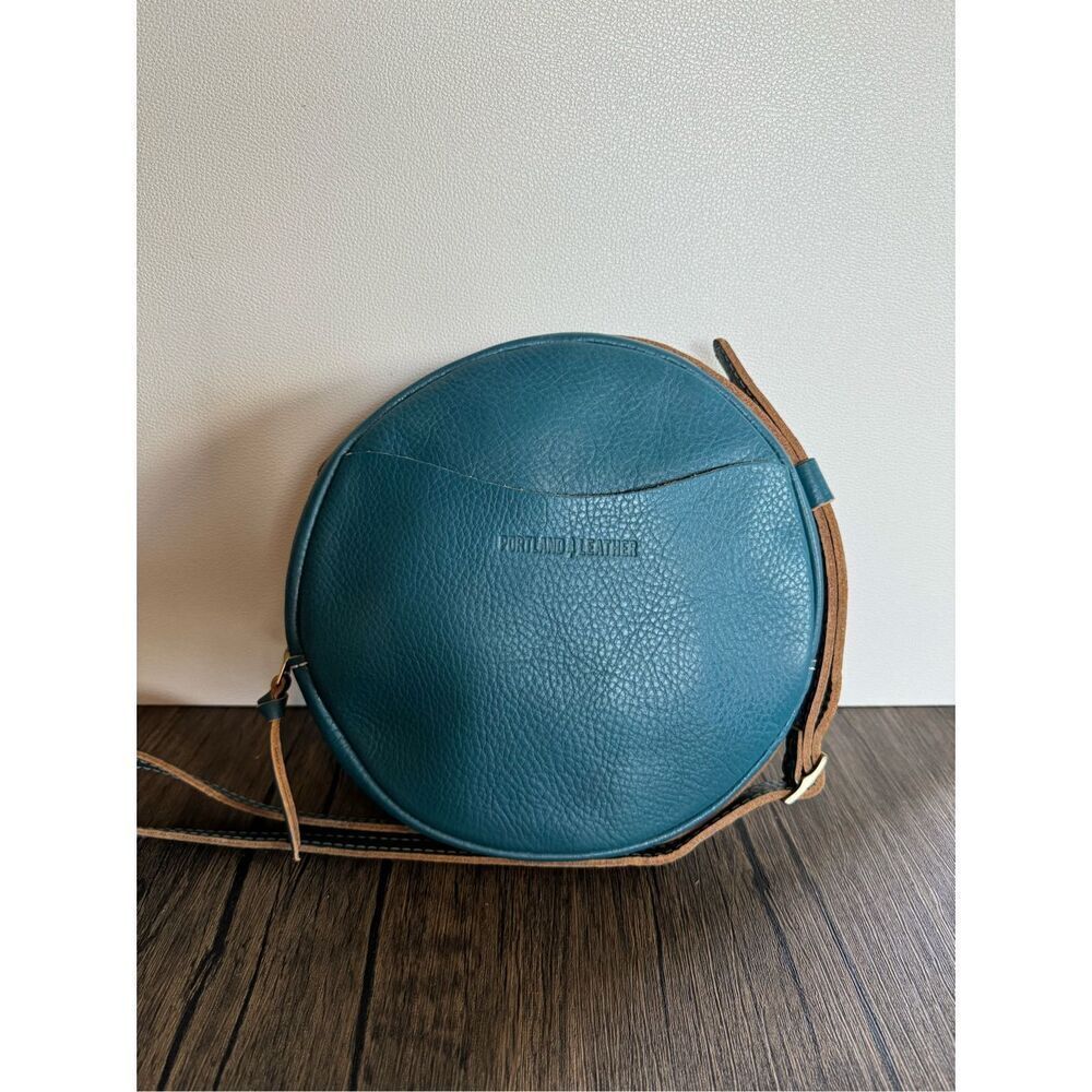 TURQUOISE Portland Leather Large Circle Crossbody Crossbody Bag Circle Purs